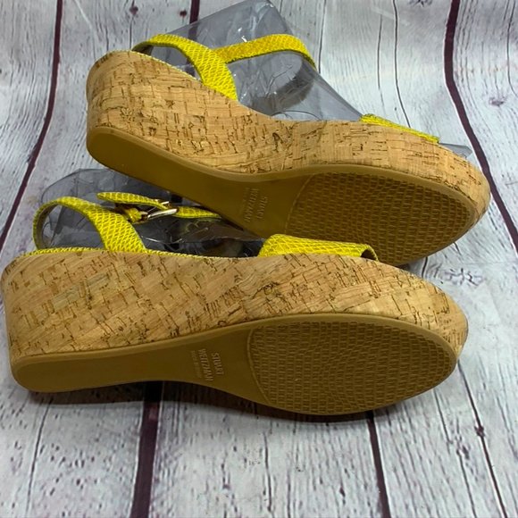 Stuart Weitzman Yellow Snake Embossed Strappy Cork - Picture 7 of 10